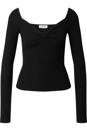 EDITED the label T-shirt 
