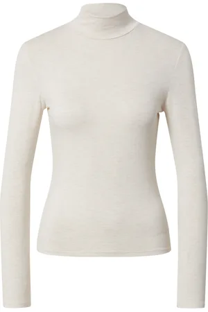 EDITED the label T-shirt 