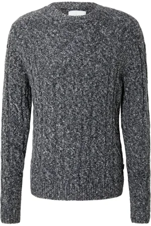 Casual Friday Pull-over 