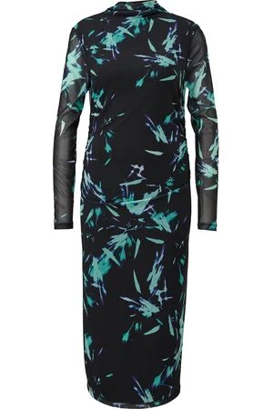 Comma, Robe