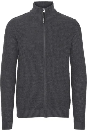 11 Project Vestes en maille