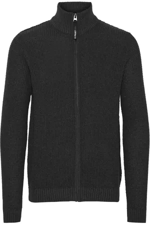11 Project Vestes en maille