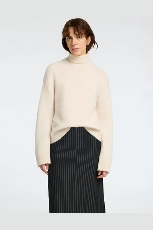 SELECTED Pull-over