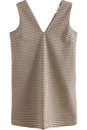Next Robe