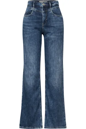 Street one Jean