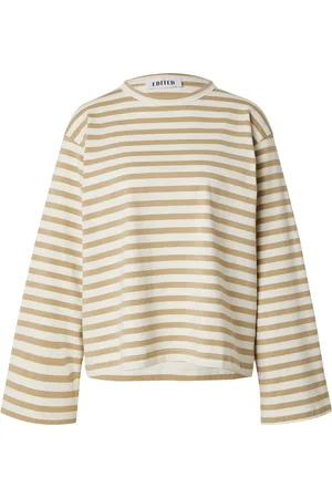 EDITED the label T-shirt 