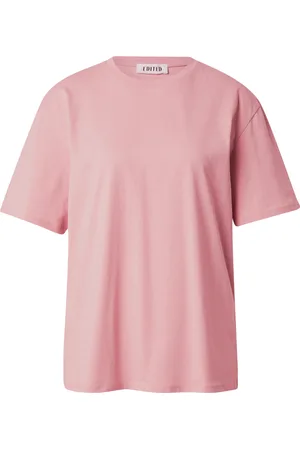 EDITED the label T-shirt 
