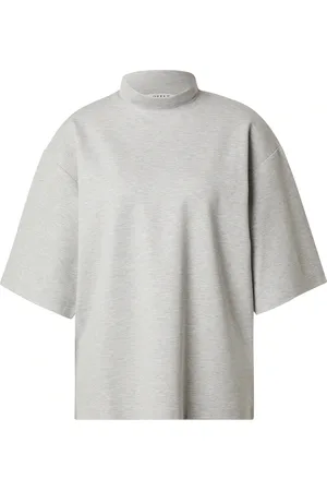 EDITED the label T-shirt 