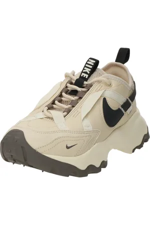 Nike Baskets basses 