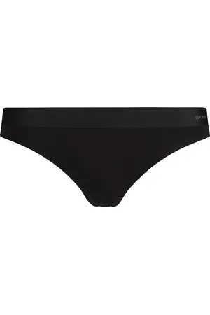 Skiny String