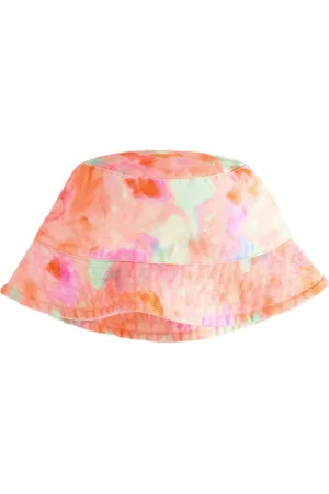Next Chapeau
