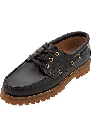 EDITED the label Chaussure basse