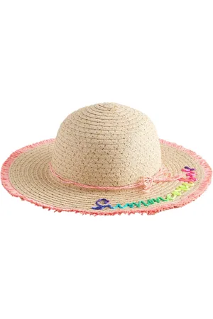 Next Chapeau
