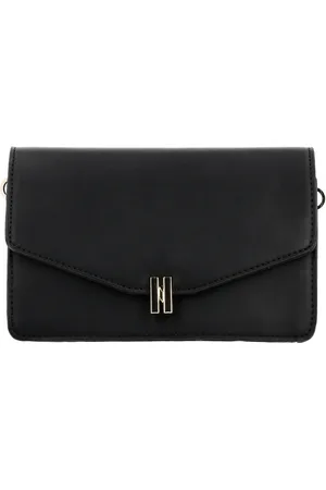 Faina Pochette