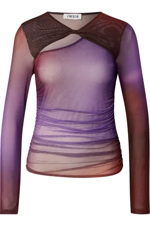 EDITED the label T-shirt 