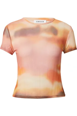 EDITED the label T-shirt 