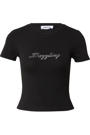 EDITED the label T-shirt 