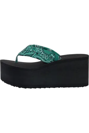Pull&Bear Tongs