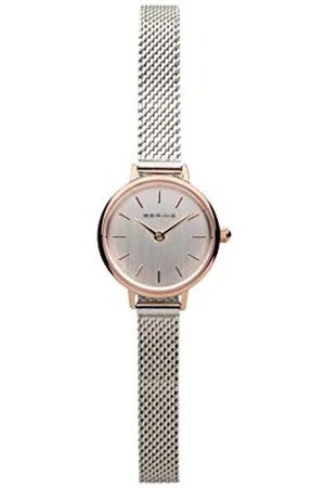 Bering Femmes Analogique Quartz Classic Collection Montre avec Bracelet en Acier Inoxydable & Verre Saphir 11022-064