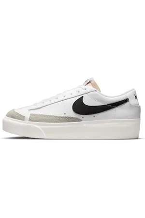 Nike Femme W Blazer Low Platform Sneaker, White/Black-Sail-Team Orange, 41 EU