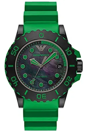 Emporio Armani Montre pour homme, mouvement à trois aiguilles avec date, boîtier en acier inoxydable de 46 mm avec bracelet en polyuréthane, AR11440
