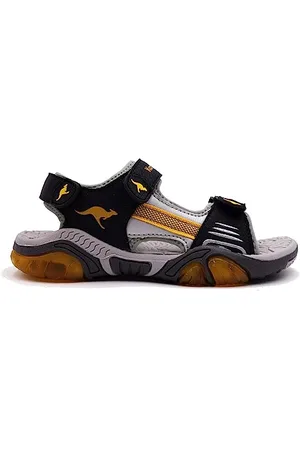 KangaROOS Mixte Enfant Sandalshine Sneakers Basses, Noir (Jet Black/Sun Yellow 5028), 31 EU