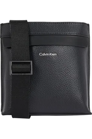 Calvin Klein Sac à Bandoulière Homme Must Flatpack Petit, Noir (Ck Black), Taille Unique