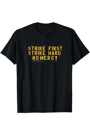 Cobra Kai Pochoir à slogan T-Shirt
