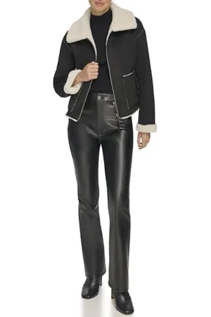 DKNY Short Zip Front Faux Shearling Coat Peau lainée, Brown, M aux Femmes