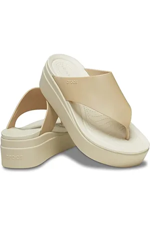 Crocs Tongs à plateforme Brooklyn pour femme, Champagne/os, 42 EU