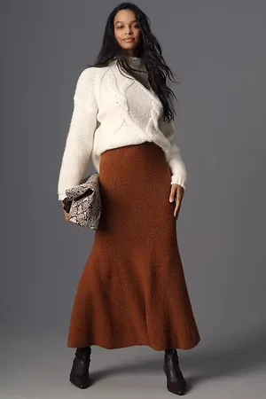 Maeve Fit & Flare Knit Midi Skirt en