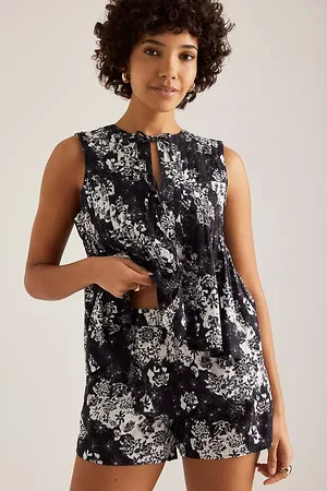 Desmond & Dempsey Pleated Cami Top & Shorts Set