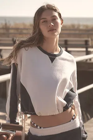 SUNDRY Colourblock Pullover Sweatshirt en