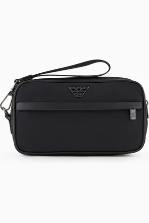 Emporio Armani Trousse de toilette en nylon recyclé ASV