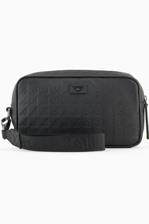 Emporio Armani Trousse de toilette en cuir avec aigle embossé all over