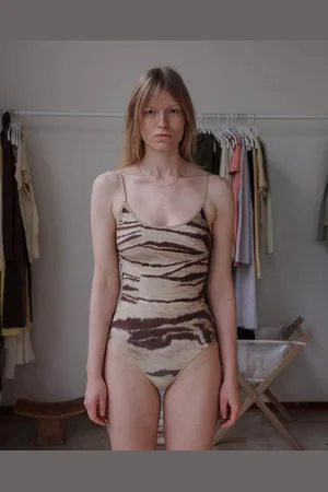 Baserange Body Emily
