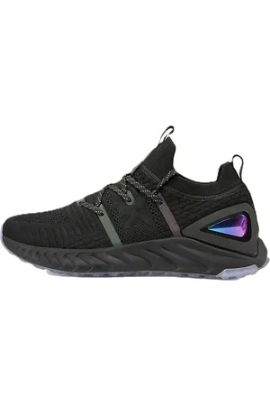 Peak Performance Chaussures de running taichi running knitted