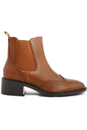 BLUETAG Chelsea Boots Aya
