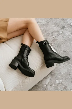 Jonak Boots en Cuir Aconit noires - Talon 4.5 cm