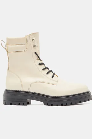 Galeries Lafayette Boots en Cuir à lacets col matelassé beiges - Talon 3 cm