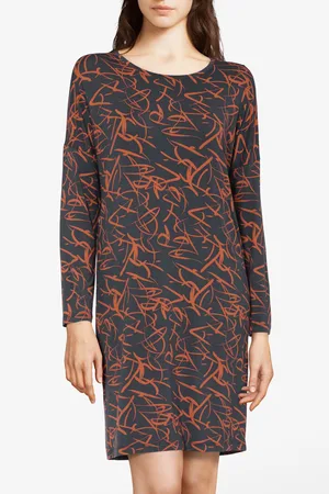 Femilet Chemise de nuit Volcano imprimée noir/orange