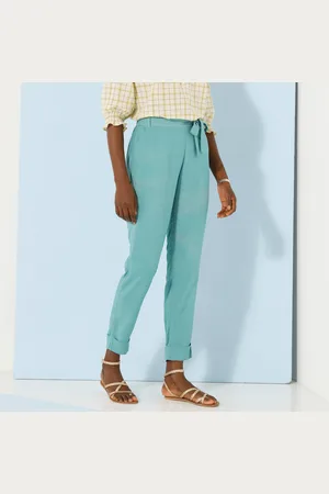 Lora Zellini Pantalon 7/8ème Fuselé Uni, Tissu Fluide