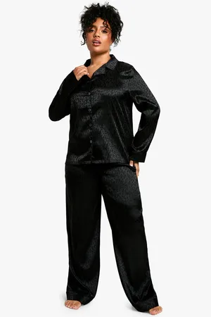 Boohoo Grande Taille,Ensemble De Pyjama Satiné À Rayures Et Imprimé Léopard