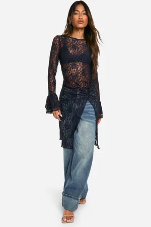 Boohoo Top De Sport En Dentelle À Manches Évasées