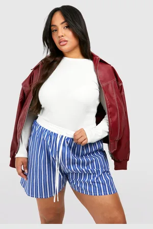 Boohoo Grande Taille,Short À Rayures Fines Et Taille Contrastante