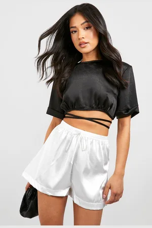 Boohoo "Petite",Short Noué Satiné