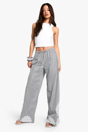 Boohoo "Tall",Pantalon À Rayures Fines Et Broderie Florale