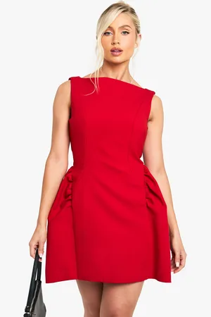 Boohoo Robe Patineuse Habillée À Col Bateau