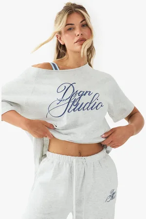 Boohoo T,Shirt À Épaules Dénudées Et Slogan Dsgn Studio