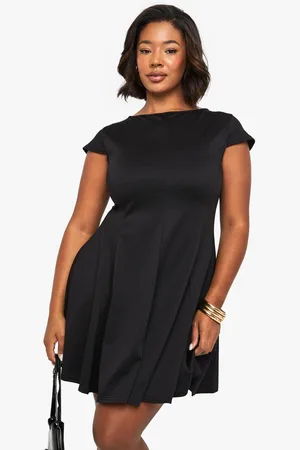 Boohoo Grande Taille,Robe Patineuse À Manches Capées